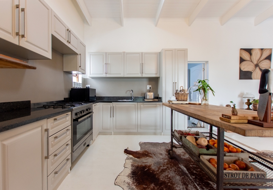 7 Bedroom Property for Sale in Paternoster Western Cape